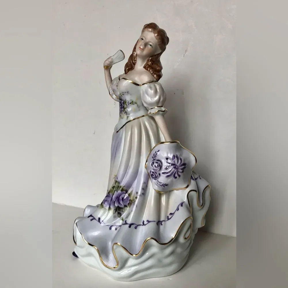 MUSIC BOX LADY PLAYS FOR ELISA IN DRESS WHITE, PURPLE FLOWERS AND TRIM GOLD